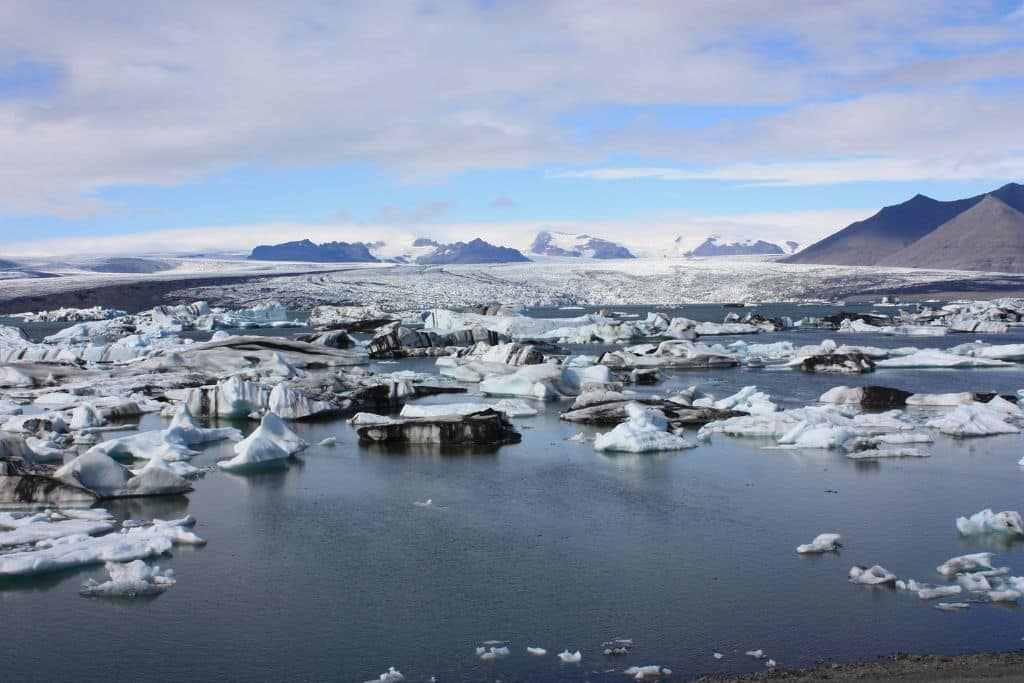 What Historical Data on Global Temperatures Tells Us About the Acceleration of Global Warming